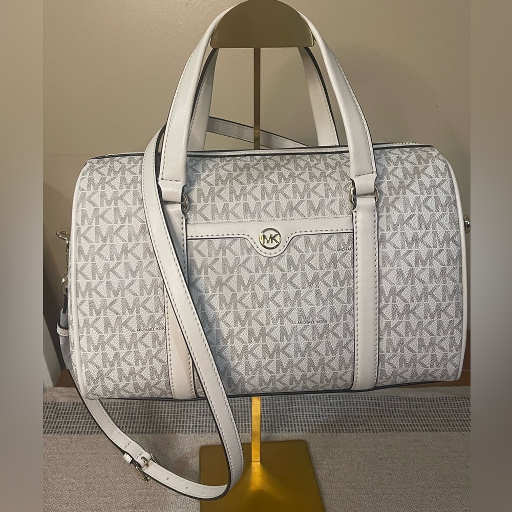 NWT Michael Kors Jet Set Travel Medium Duffle Bag - Picture 5 of 11